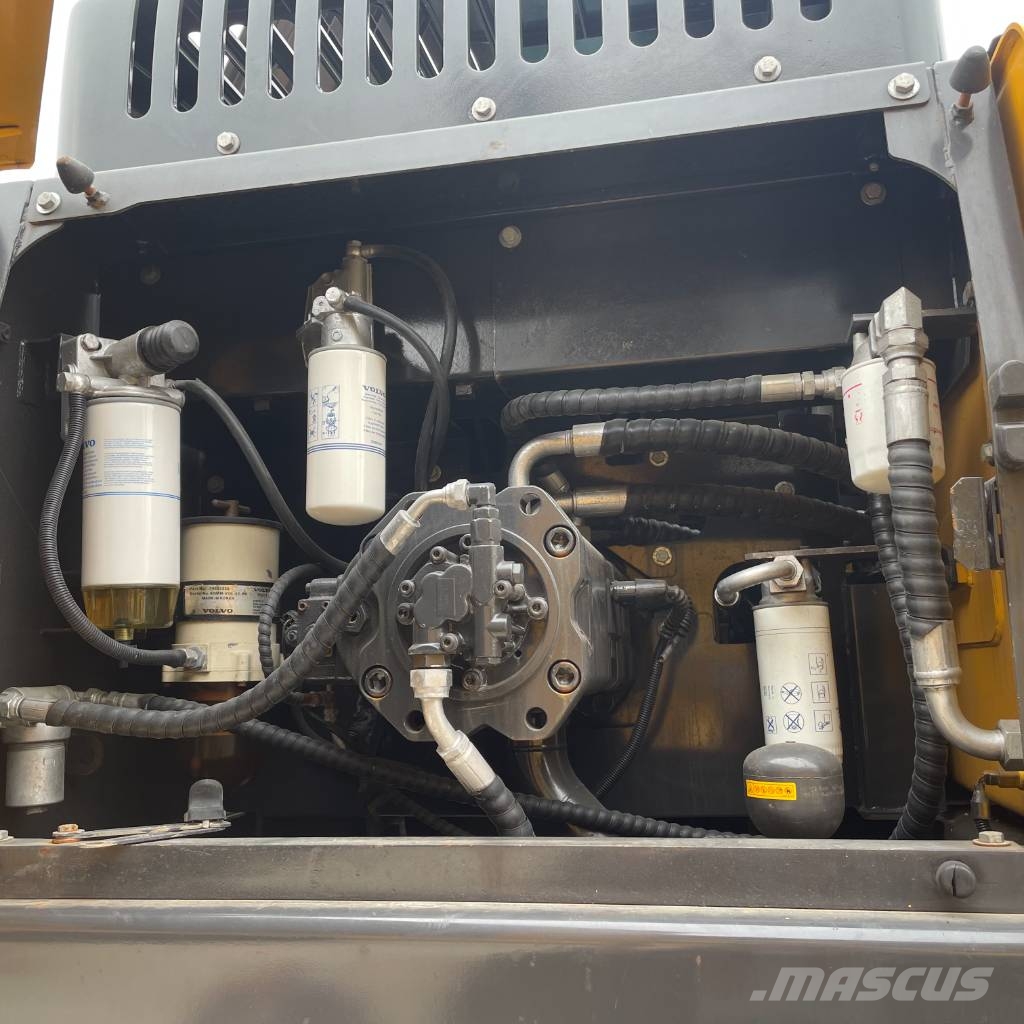 Volvo EC 300 大型油圧ショベル12t以上(パワーショベル・ユンボ)