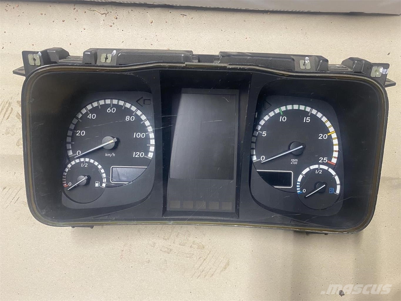 Mercedes-Benz Actros Lys - Elektronikk