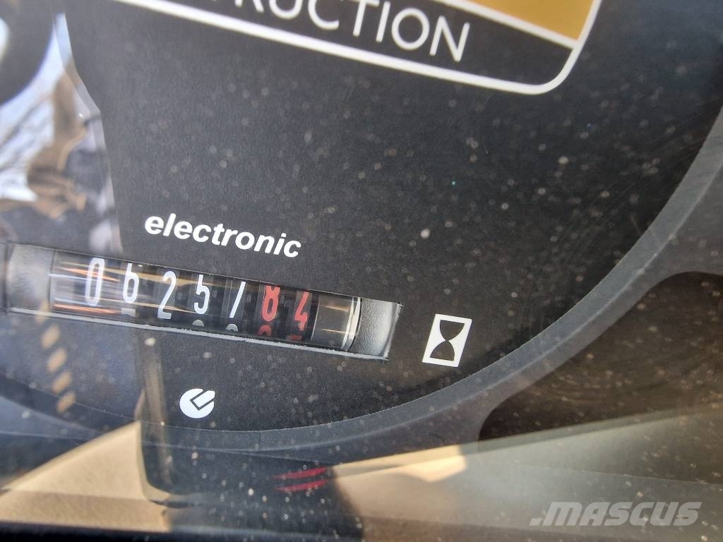 New Holland W 70 TC Chargeuse sur pneus