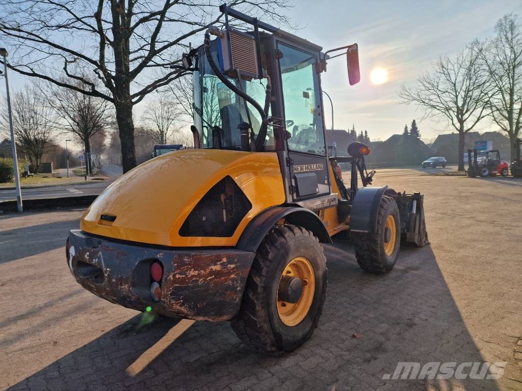 New Holland W 70 TC Chargeuse sur pneus