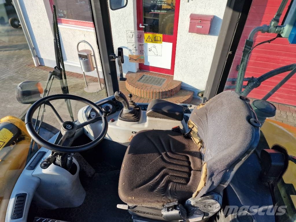 New Holland W 70 TC Chargeuse sur pneus