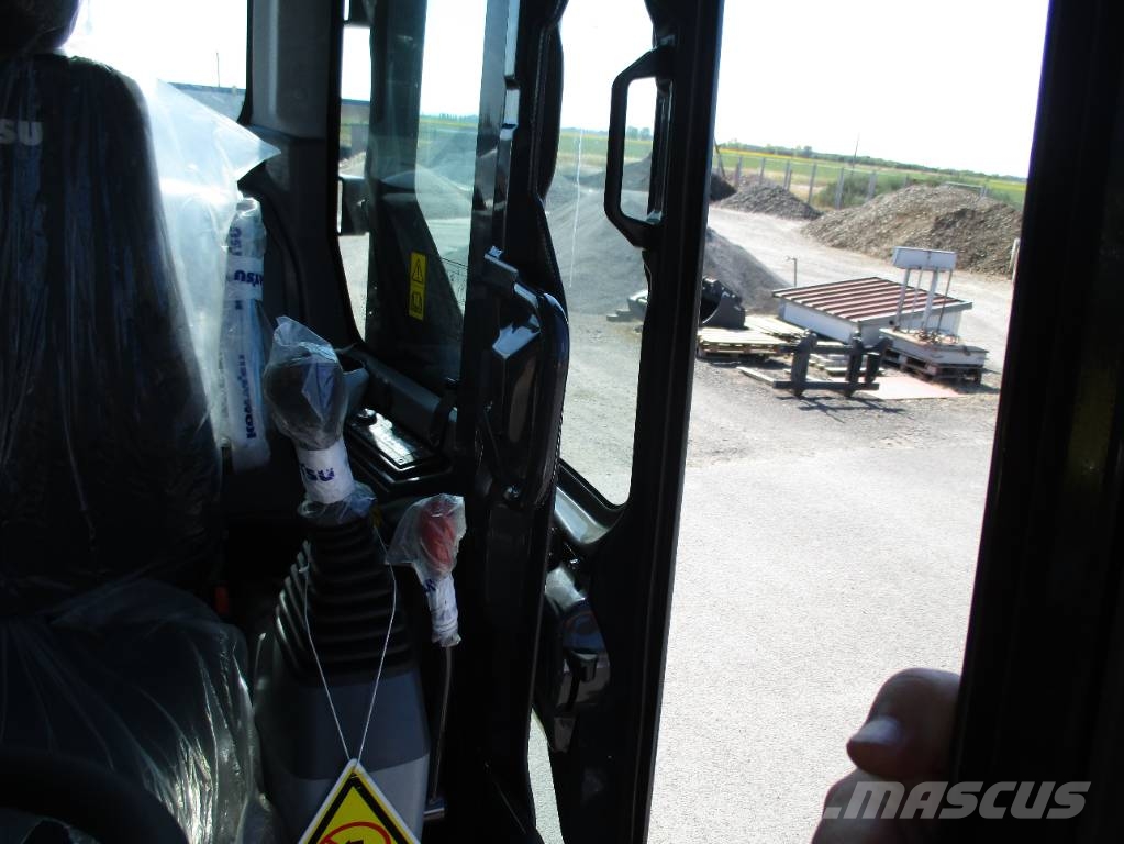 Komatsu PW 98 MR-11 EO Excavatoare cu roti