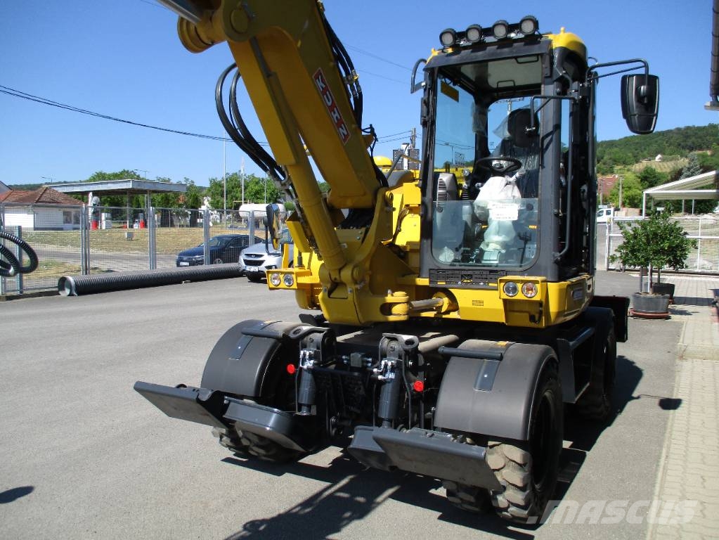 Komatsu PW 98 MR-11 EO Excavatoare cu roti