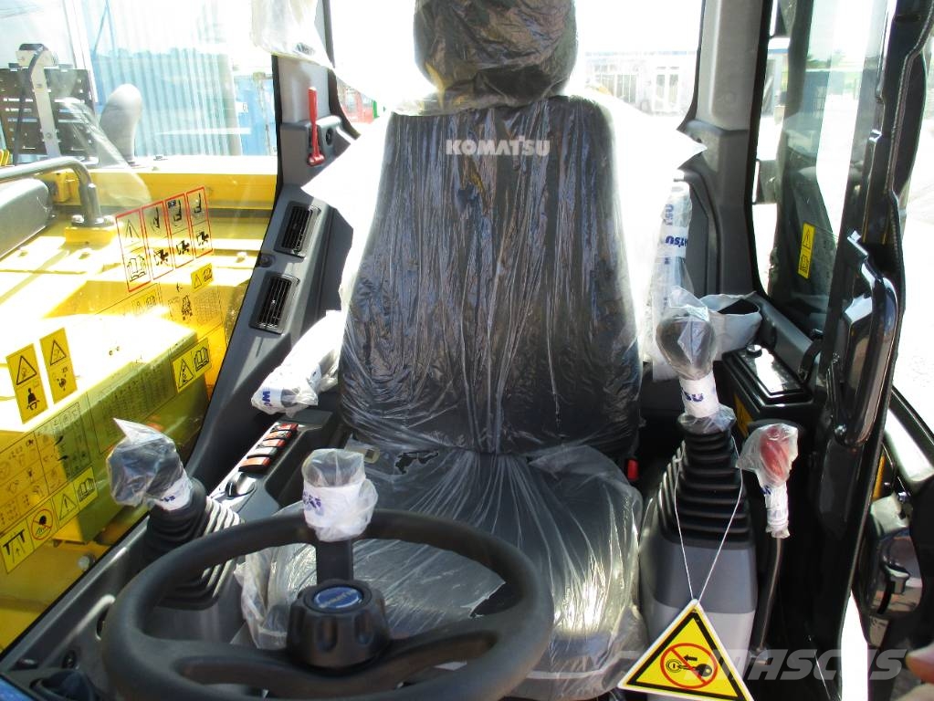 Komatsu PW 98 MR-11 EO Excavatoare cu roti