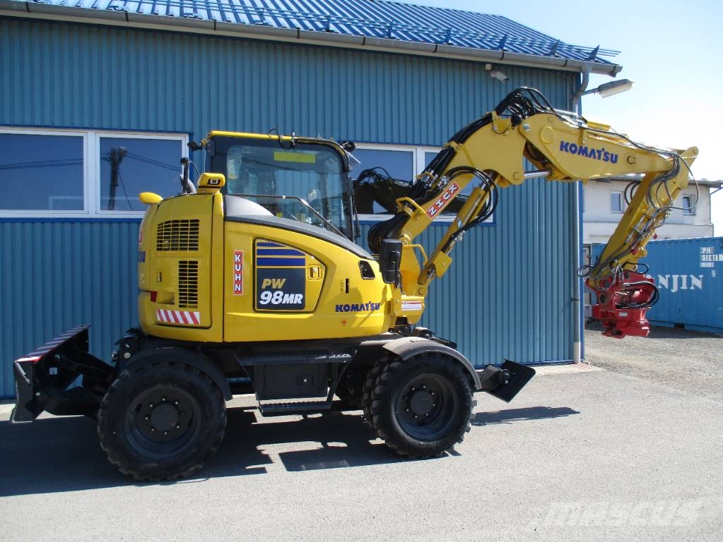 Komatsu PW 98 MR-11 EO Excavatoare cu roti