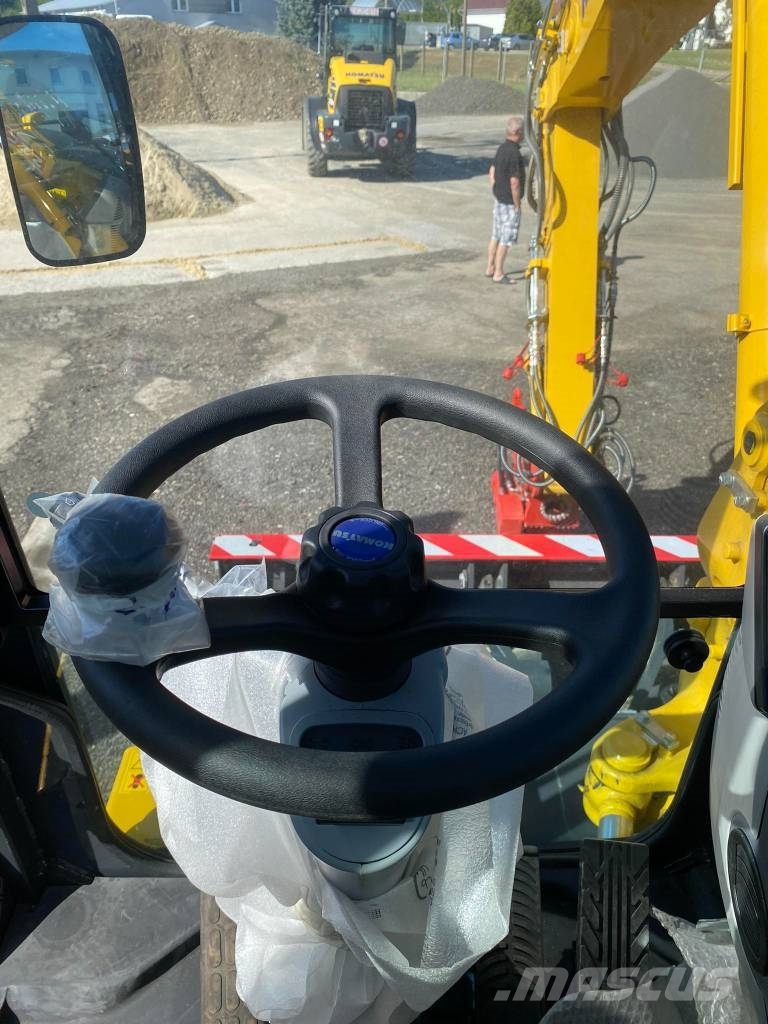 Komatsu PW 98 MR-11 EO Excavatoare cu roti