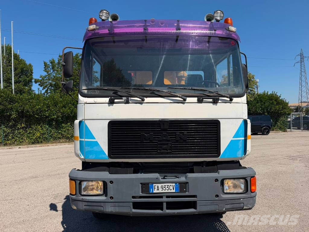 MAN 33.362 Betono siurbliai