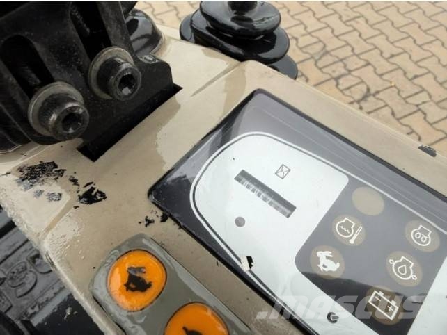 Komatsu PC 16 R-3 Mini bagri <7t
