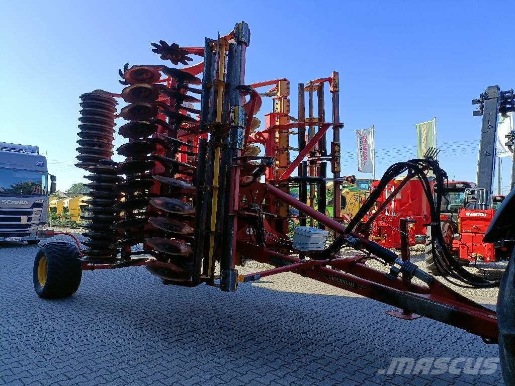 Väderstad CarrierXL525 Disc harrows
