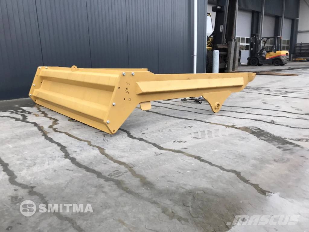 Volvo A25D Puertas traseras