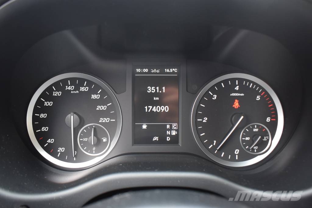 Mercedes-Benz Vito 4x4 Notarzt Einsatzfahrzeug NEF Ambulancias