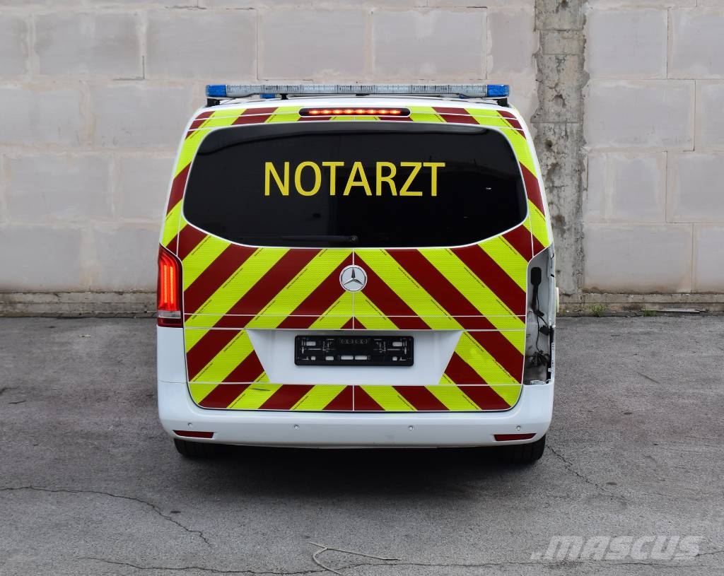 Mercedes-Benz Vito 4x4 Notarzt Einsatzfahrzeug NEF Ambulancias