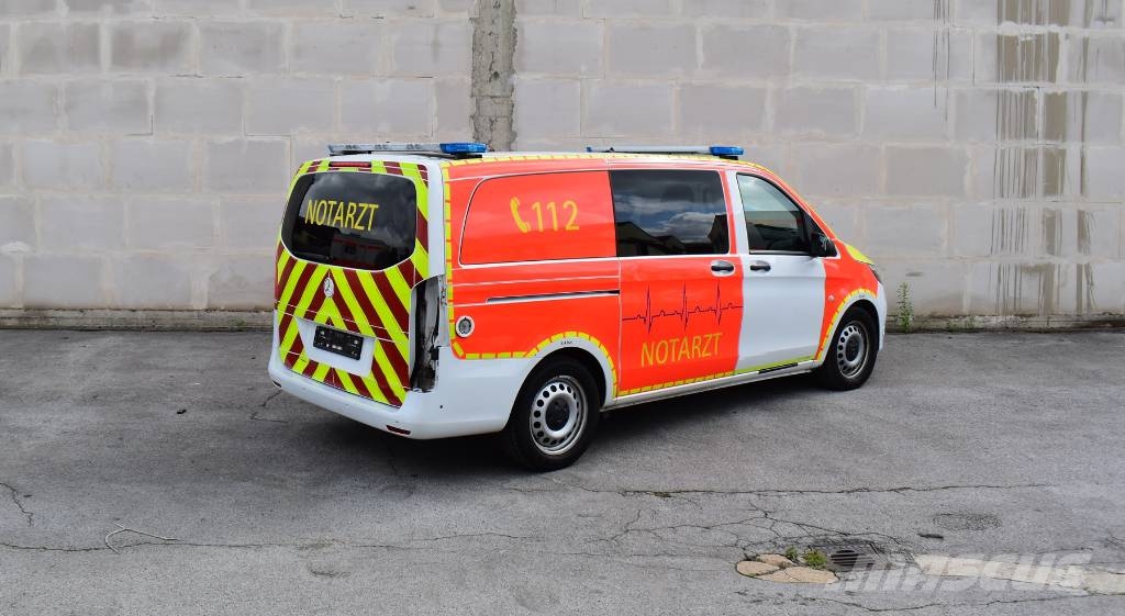 Mercedes-Benz Vito 4x4 Notarzt Einsatzfahrzeug NEF Ambulancias