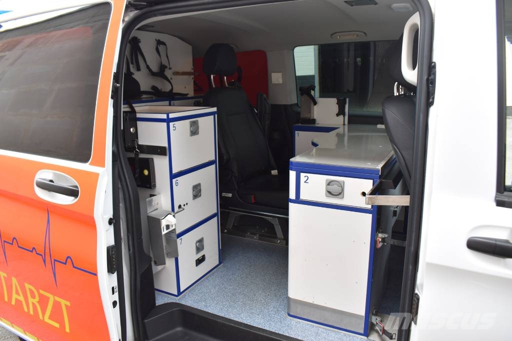 Mercedes-Benz Vito 4x4 Notarzt Einsatzfahrzeug NEF Ambulancias