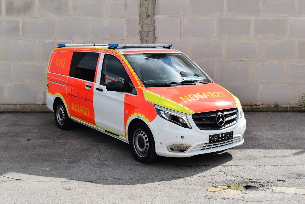 Mercedes-Benz Vito 4x4 Notarzt Einsatzfahrzeug NEF Ambulancias