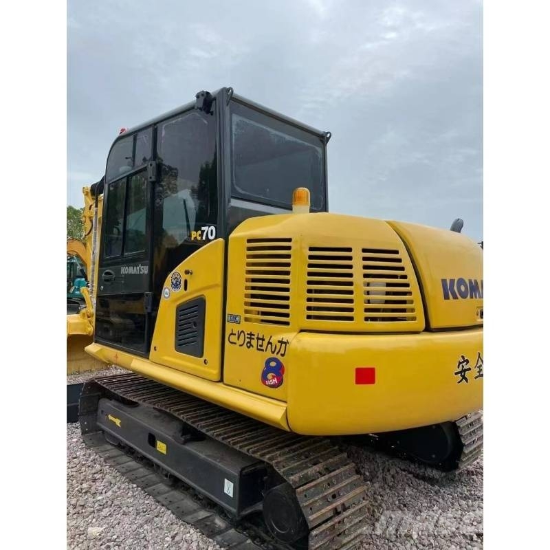 Komatsu PC 70 Mini bagri <7t