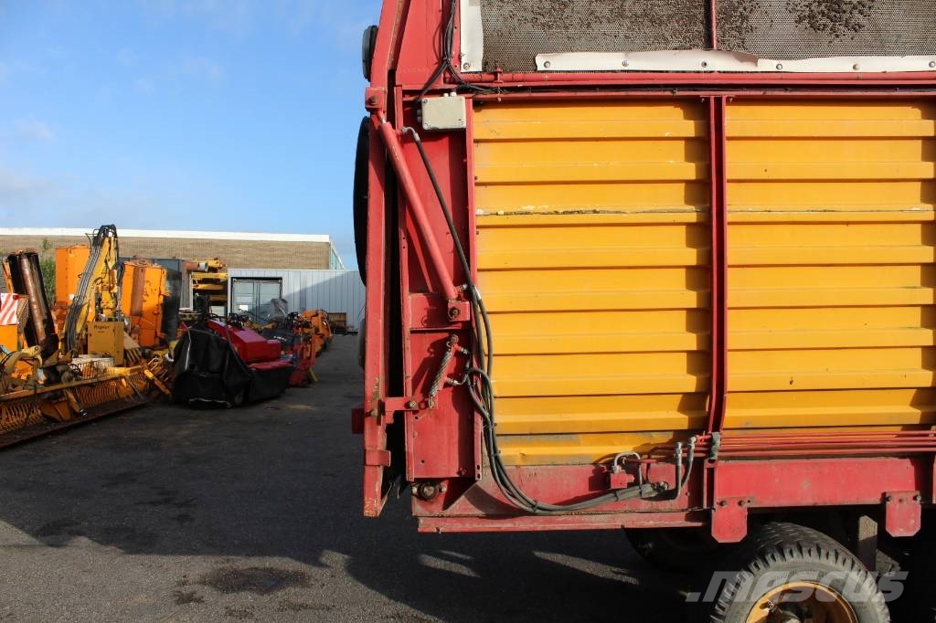 Miedema Opvangwagen مقطورات أخرى