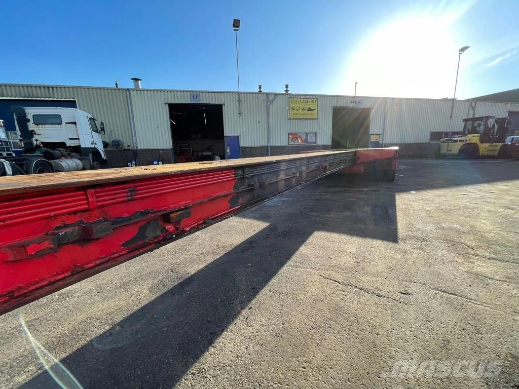 Goldhofer STZ-L5-54 Lowbed with Ramps 5 Axle 4 Steerin Axle Low loader-semi-trailers