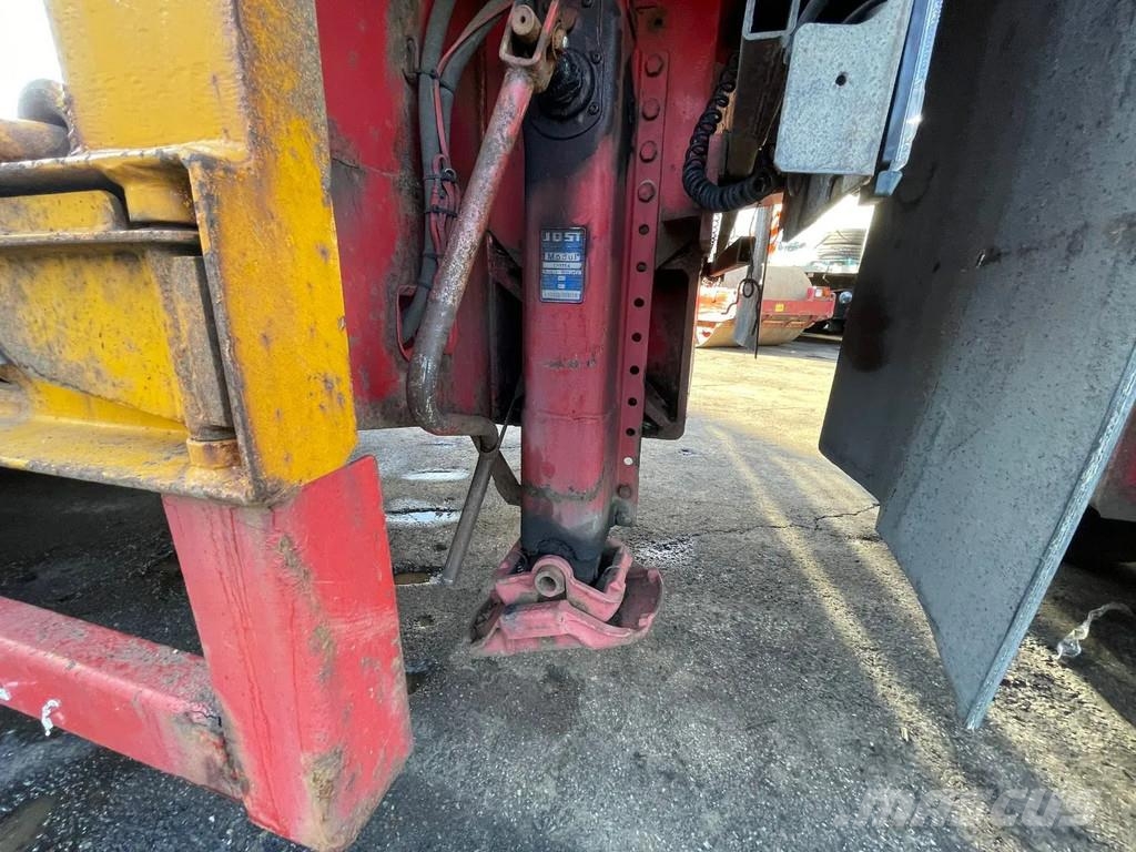 Goldhofer STZ-L5-54 Lowbed with Ramps 5 Axle 4 Steerin Axle Low loader-semi-trailers