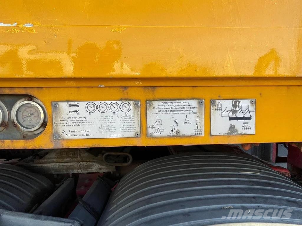 Goldhofer STZ-L5-54 Lowbed with Ramps 5 Axle 4 Steerin Axle Low loader-semi-trailers
