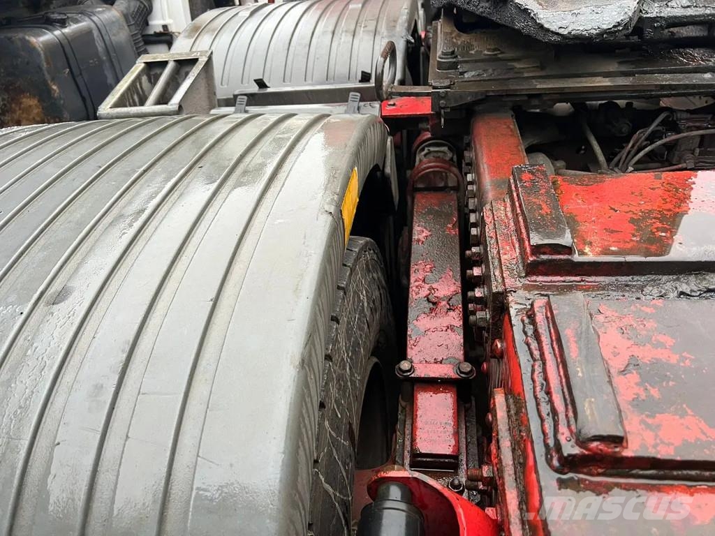 Goldhofer STZ-L5-54 Lowbed with Ramps 5 Axle 4 Steerin Axle Low loader-semi-trailers