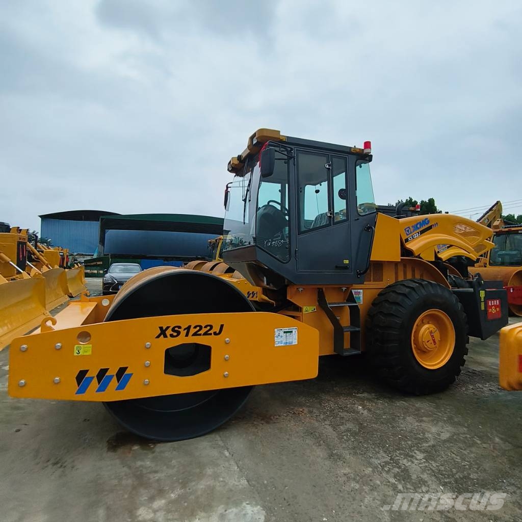 XCMG XS 122 Rouleaux monocylindre
