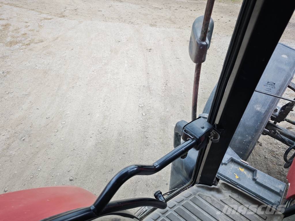 CASE Maxxum 140 Traktorok