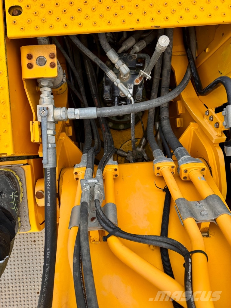 JCB 220 XL 4F 大型油圧ショベル12t以上（パワーショベル・ユンボ）