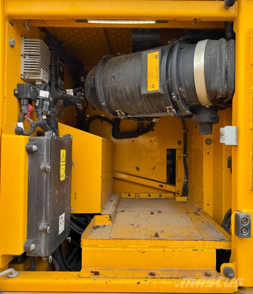 JCB 220 XL 4F 大型油圧ショベル12t以上（パワーショベル・ユンボ）
