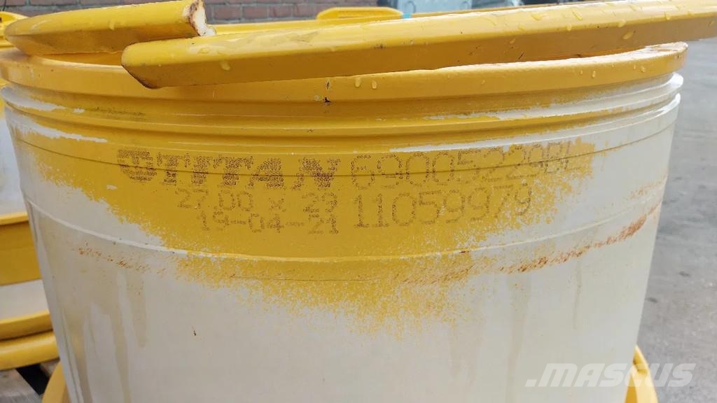 Volvo A40 A45 A50 rims / New / Bell B40 B45 B50 Pneumatiky, kolesá a ráfiky