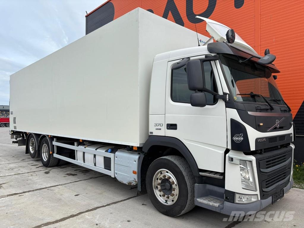 Volvo FM 370 6x2*4 MITSUBISHI TU100 / BOX L=9391 mm Temperature controlled trucks