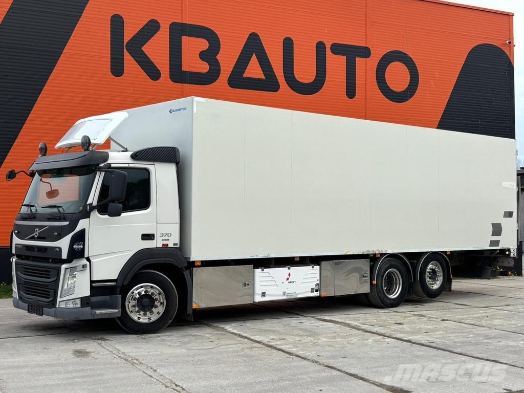 Volvo FM 370 6x2*4 MITSUBISHI TU100 / BOX L=9391 mm Temperature controlled trucks