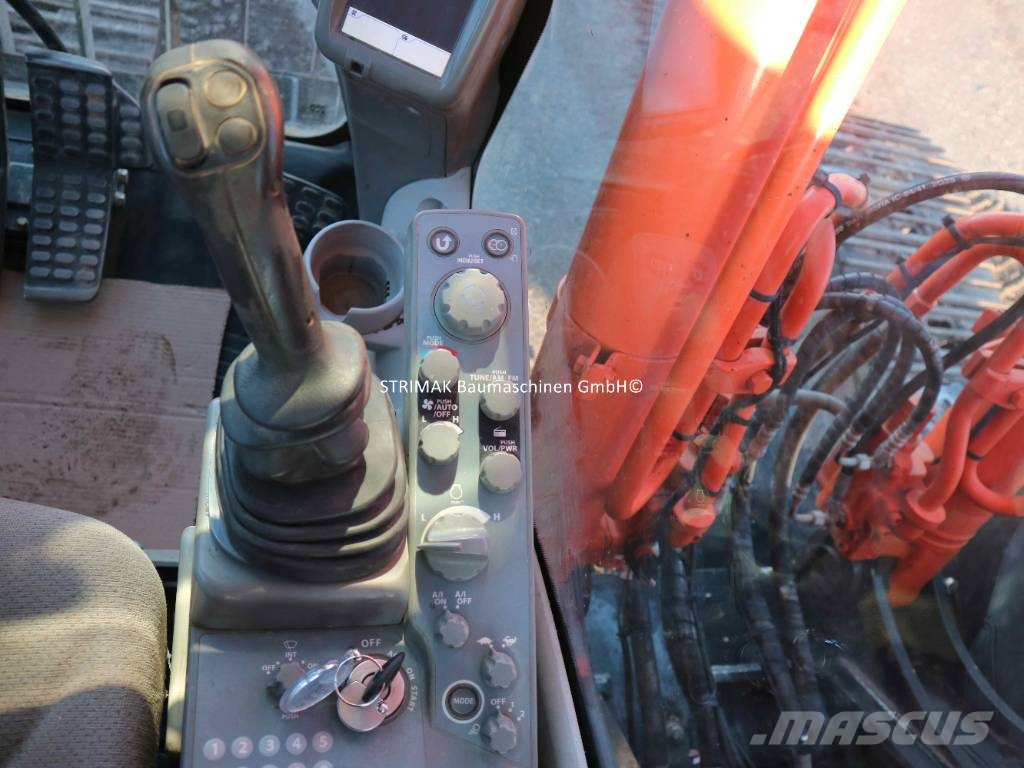 Hitachi ZX 210 LC-5B Excavatoare pe șenile