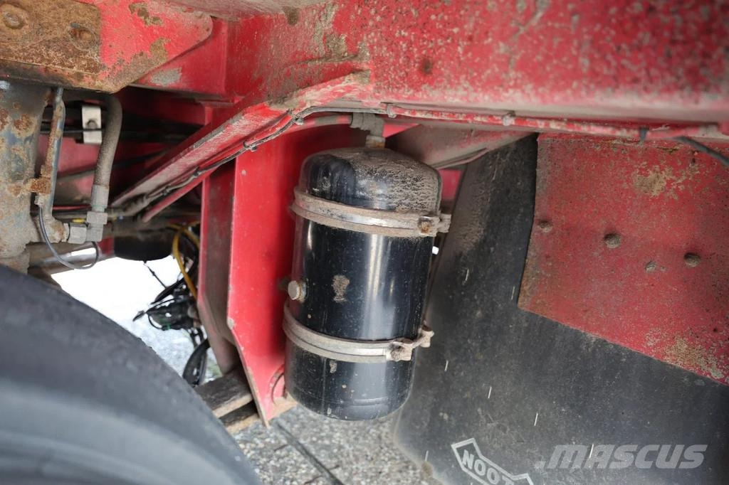 Nooteboom MCO-121-08V, double extendable 8-Axle Semi-Trailer Diepladers