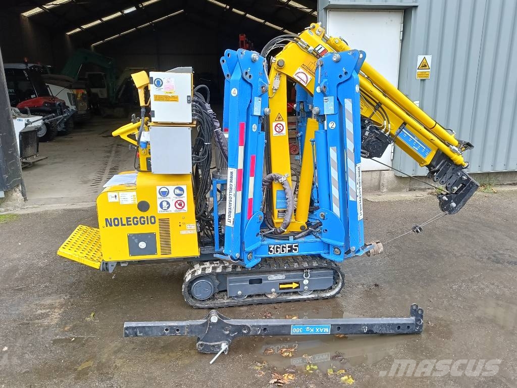 kegiom 350 4E hybride minicrane maeda jekko 2,400 kg Mini cranes
