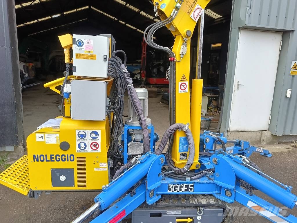 kegiom 350 4E hybride minicrane maeda jekko 2,400 kg Mini cranes