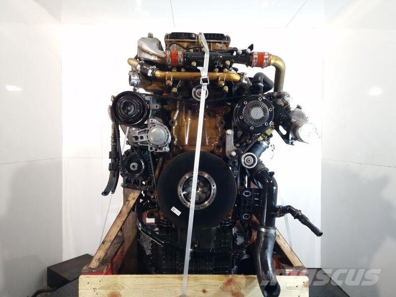 Mercedes-Benz OM470LA 6-8-01 Engines
