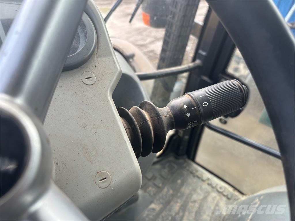 Komatsu WB 93S-5EO 4X4 建筑机械-其他