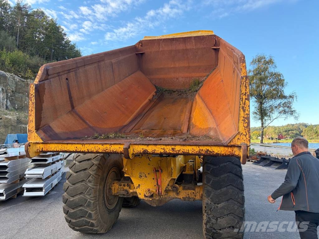 Volvo A 25 D Zglobni damperi