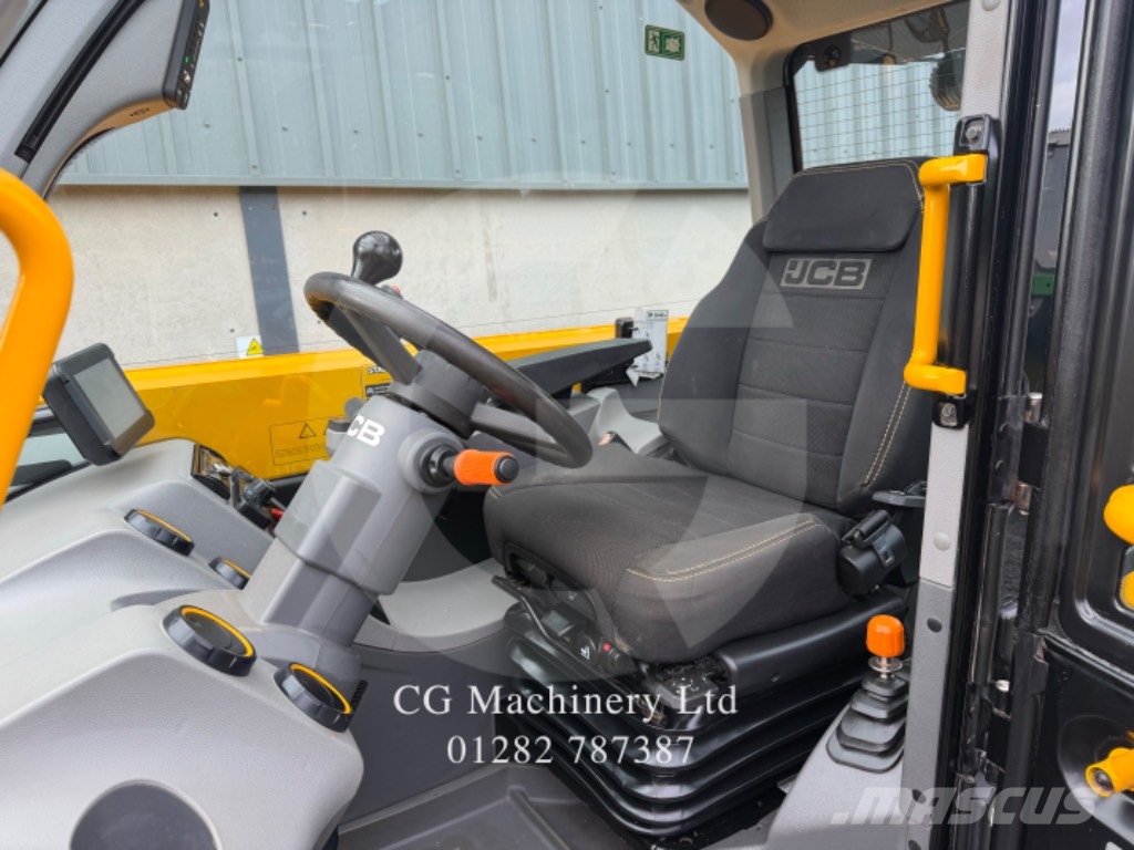 JCB 542-70 Agri Xtra Traktoren