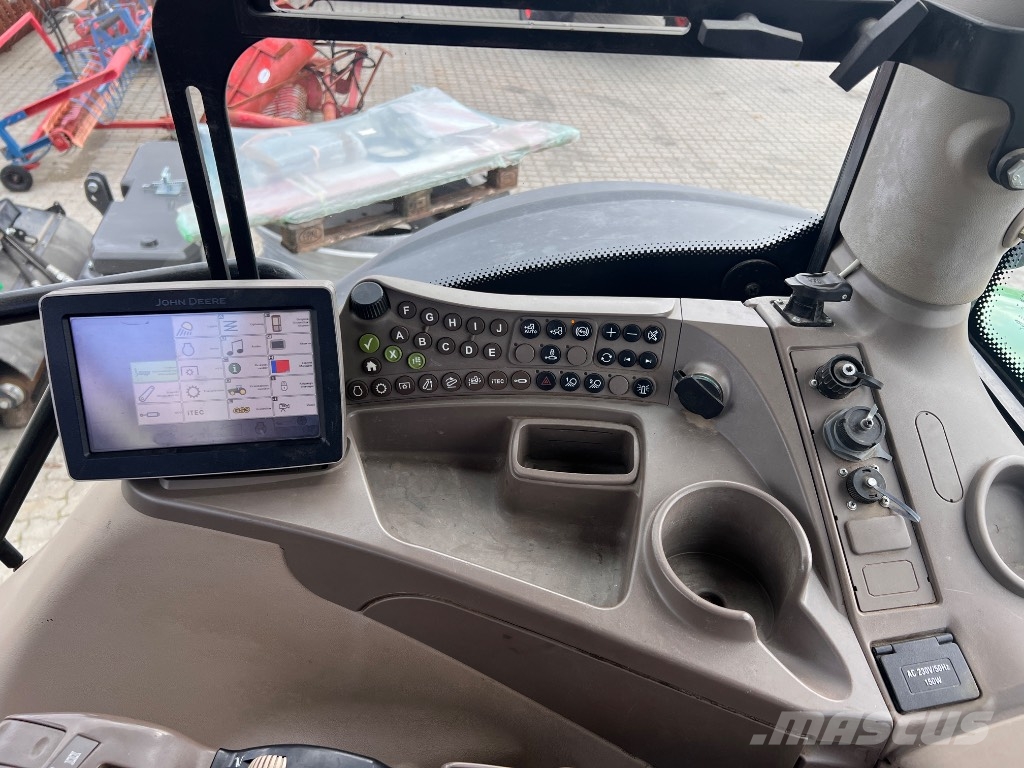 John Deere 6210 R AutoPower Traktorer