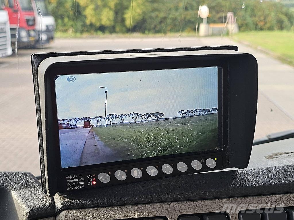 Volvo FL 250.12 Sanduk kamioni