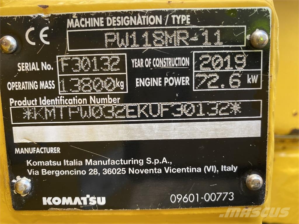 Komatsu PW118MR-11 Ekskavatori uz riteņiem