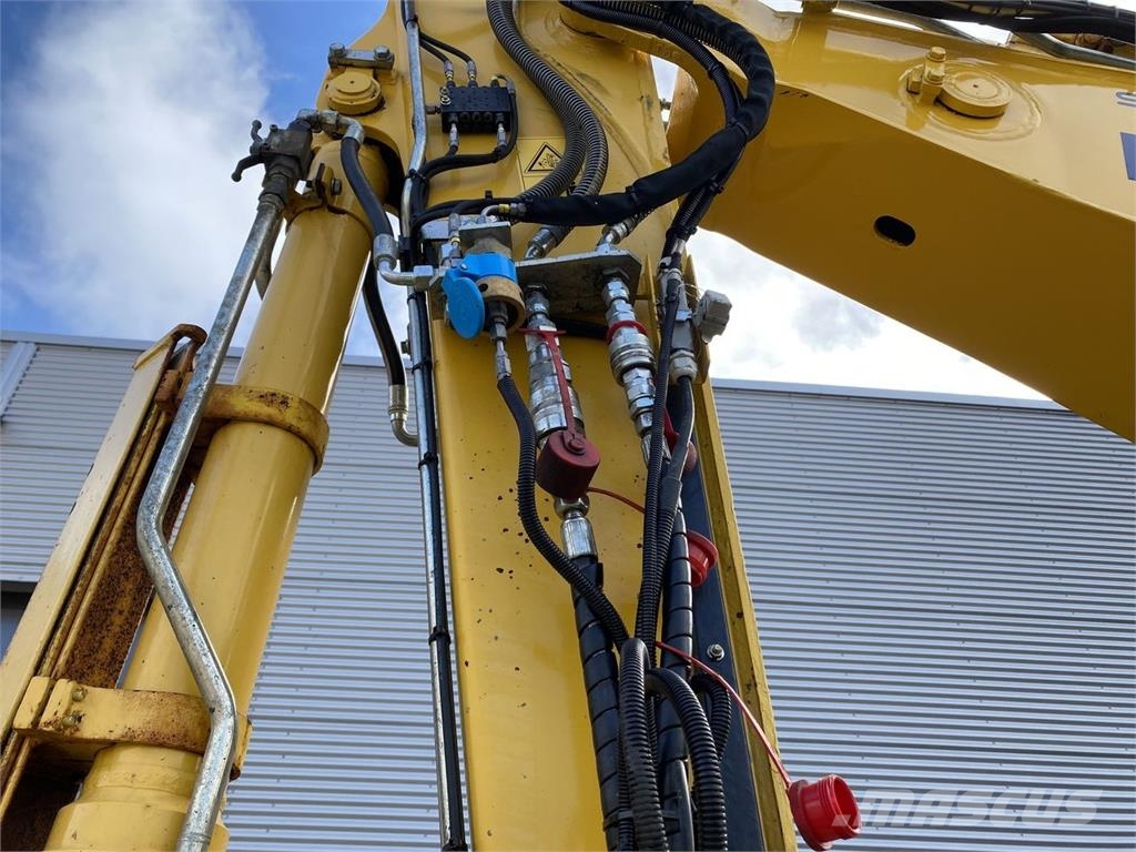 Komatsu PW118MR-11 Ekskavatori uz riteņiem
