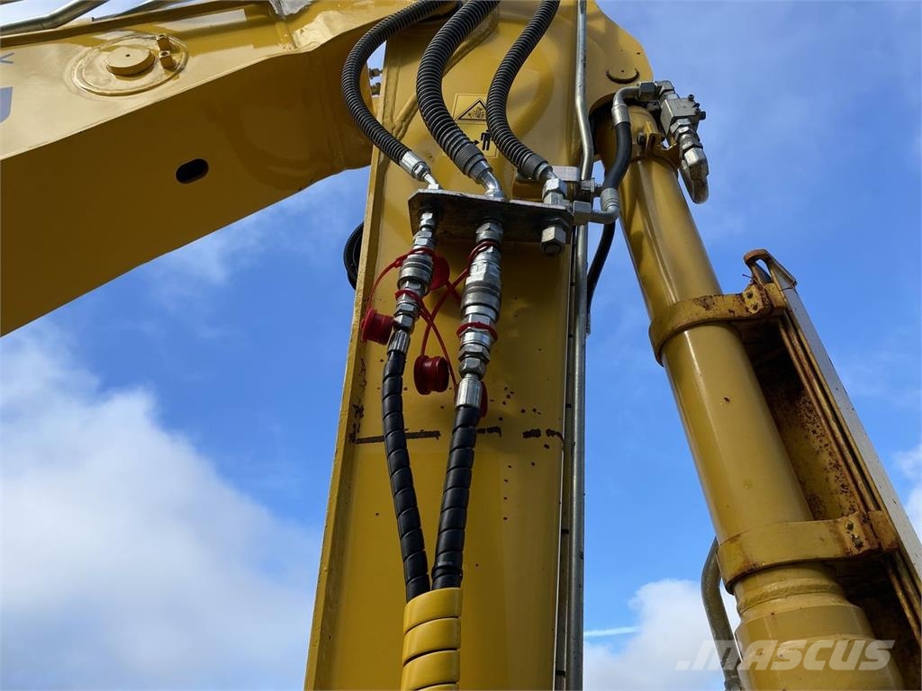 Komatsu PW118MR-11 Ekskavatori uz riteņiem