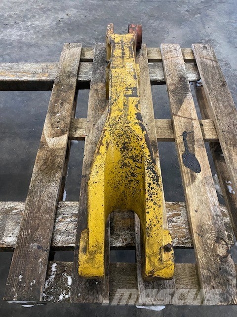 CAT 907 BUCKET LINK Lanças e braços