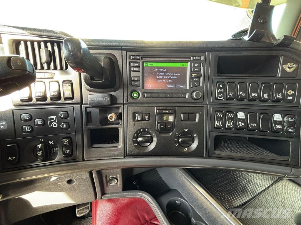 Scania R730 6x4 RETARDER 厢式货车