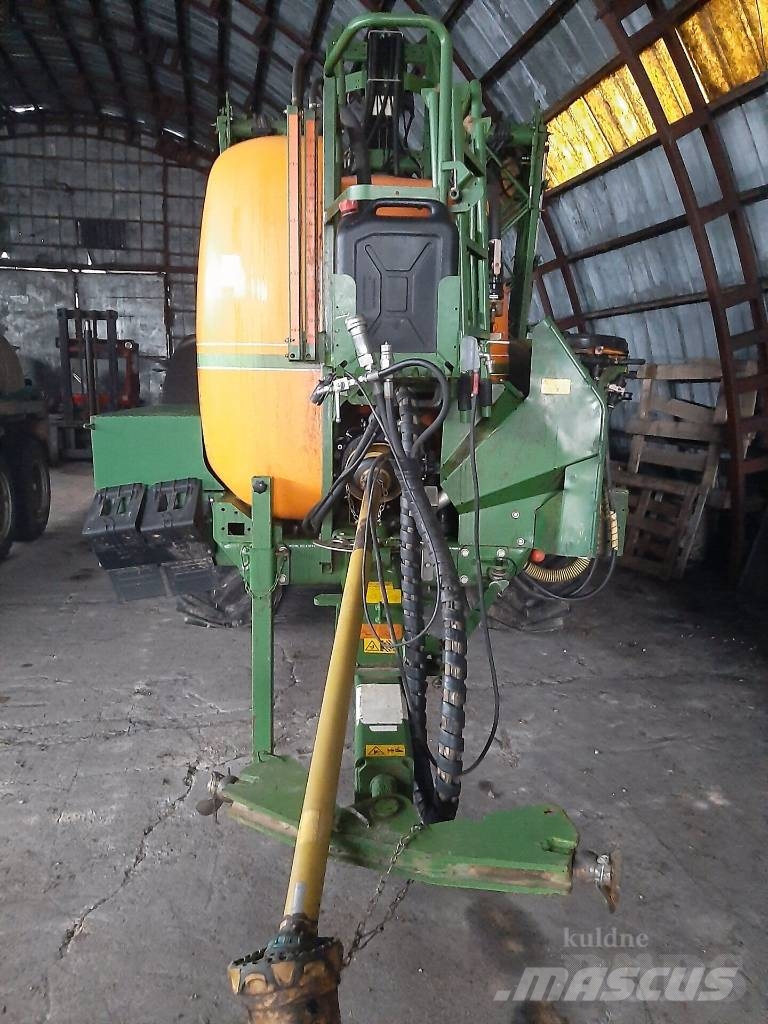 Amazone UG 3000 Nova الرشاشات