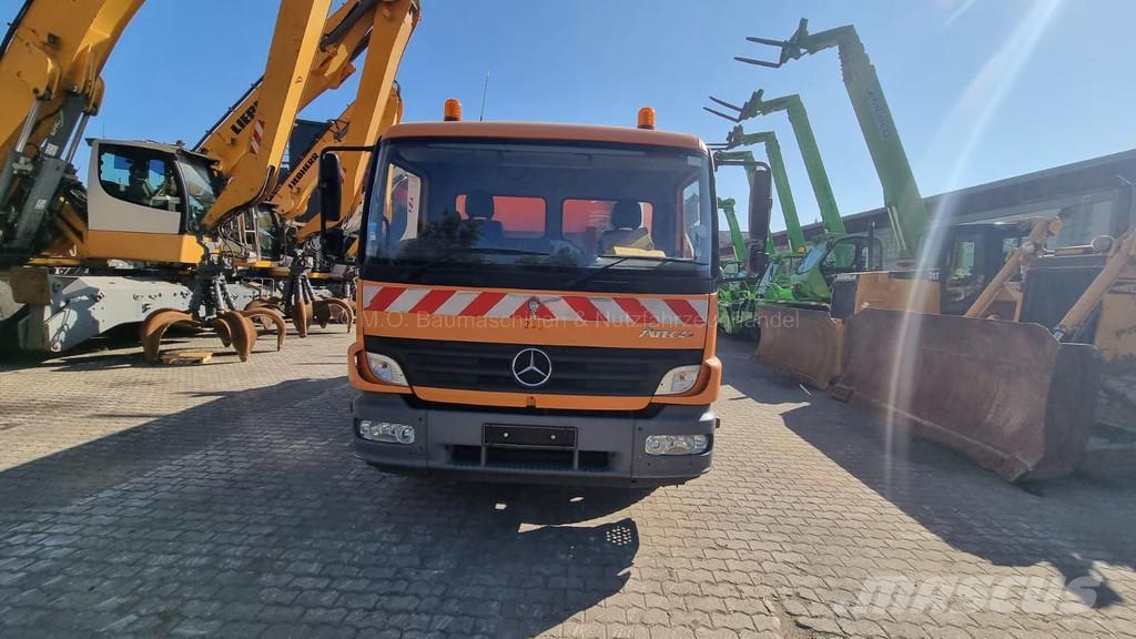 Mercedes-Benz Atego 1523 Lakaisukoneet