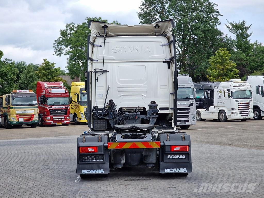 Scania R520 V8 NGS retarder - steel / air - navi - fridge Sattelzugmaschinen